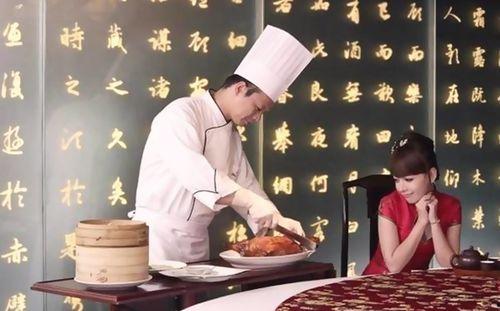 墨茶事件爆料视频播放,揭秘网络红人墨茶陨落之谜