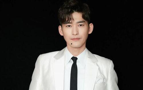 娱乐大爆料张翰,娱乐大爆料背后的明星生活揭秘