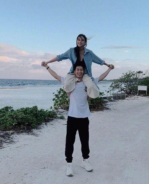 窦骁何超莲最新爆料照片,浪漫瞬间曝光！