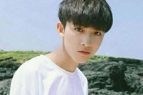 网红吃瓜男帅哥图片大全,盘点网络红人魅力瞬间