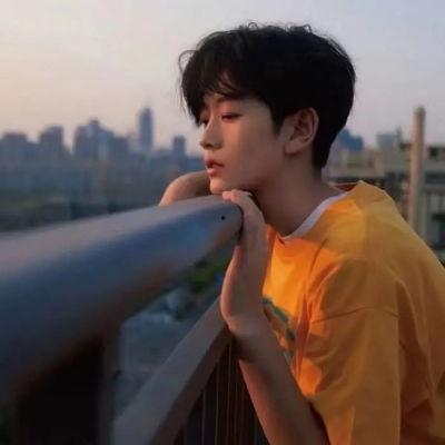 网红吃瓜男帅哥图片大全,盘点网络红人魅力瞬间