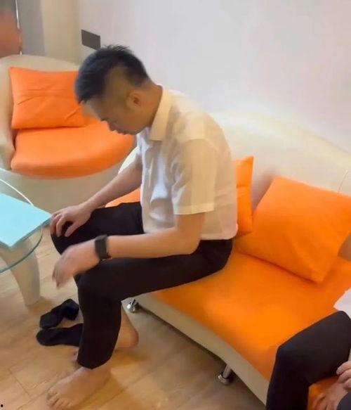 吃瓜最新事件爆料抓奸,吃瓜群众最新爆料，某明星夫妻疑似出轨被抓包！