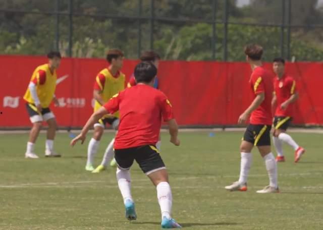 国足舒畅爆料视频,视频爆料背后的足球风云