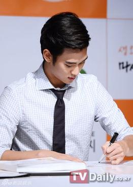 韩国娱乐圈爆料金秀贤,揭秘明星背后的故事