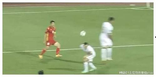 足球教练直播爆料最新视频,最新足球战术解析与球员亮点