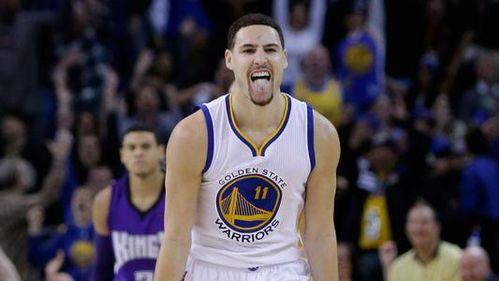 外媒爆料克莱汤普森视频,揭秘赛场背后的真实瞬间