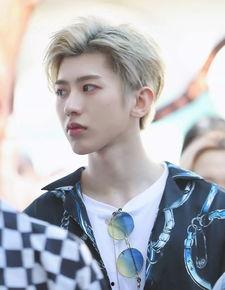 蔡徐坤爆料带货视频,潮流偶像的带货实力大比拼