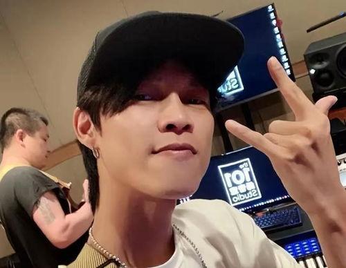 广东雨神深夜爆料视频播放,揭秘娱乐圈幕后真相