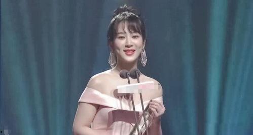 谢楠爆料杨紫袜子视频,网友热议明星私生活