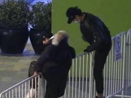 王源狗仔爆料视频播放在线观看,揭秘明星幕后生活瞬间